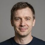 Портрет Дмитрия Громова, эксперта компании ДиВи Диджитал по подбору профессиональной аудио- и видеотехники